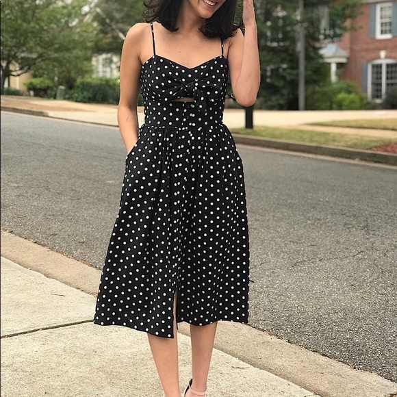 Xhilaration Dresses & Skirts - NWOT Xhilaration Black and White Polka Dot Midi Sundress - Large